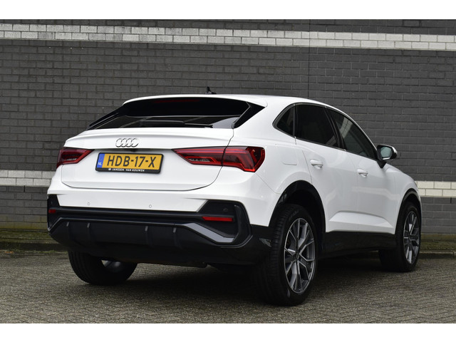 Audi Q3 Sportback 45 TFSI e Edition Navi Camera LED 19 Velgen PHEV