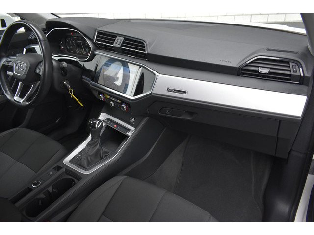 Audi Q3 Sportback 45 TFSI e Edition Navi Camera LED 19 Velgen PHEV