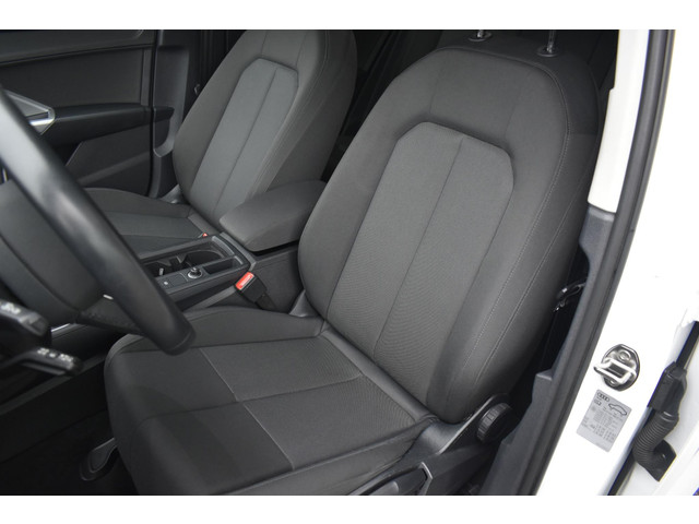 Audi Q3 Sportback 45 TFSI e Edition Navi Camera LED 19 Velgen PHEV