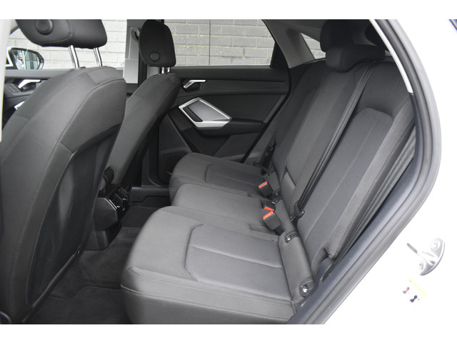 Audi Q3 Sportback 45 TFSI e Edition Navi Camera LED 19 Velgen PHEV