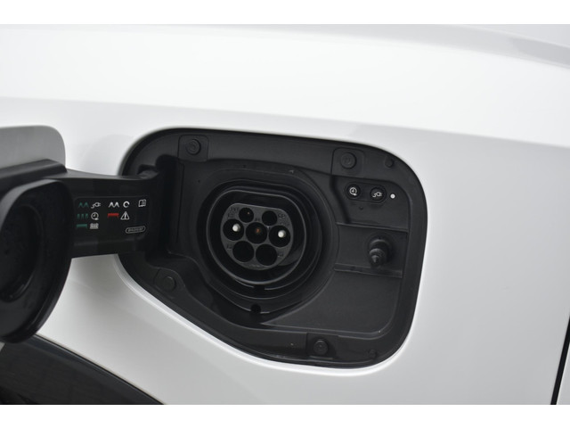 Audi Q3 Sportback 45 TFSI e Edition Navi Camera LED 19 Velgen PHEV