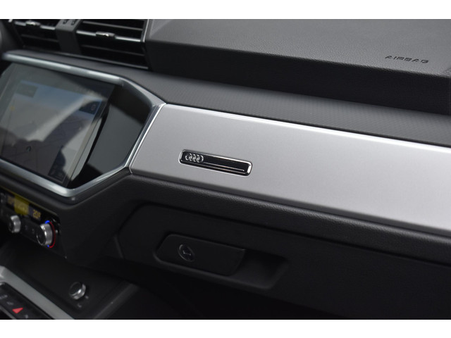 Audi Q3 Sportback 45 TFSI e Edition Navi Camera LED 19 Velgen PHEV