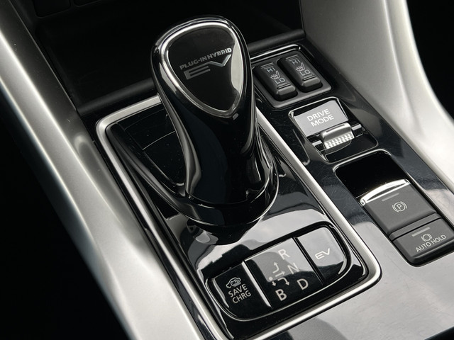 Mitsubishi Eclipse Cross 2.4 PHEV Intense | Carplay | Camera | 18 inch | Keyless