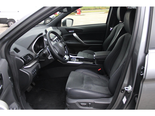 Mitsubishi Eclipse Cross 2.4 PHEV Black Edition Automaat, Navigatie, Cruise Climate control, Apple carplay Android auto, 360 Camera, Audio Bluetooth DAB