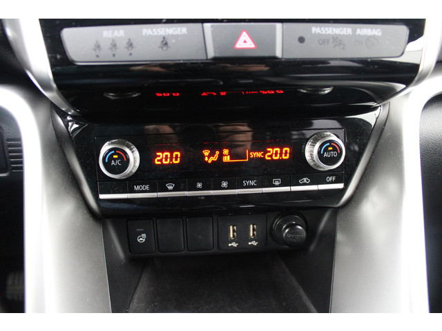 Mitsubishi Eclipse Cross 2.4 PHEV Black Edition Automaat, Navigatie, Cruise Climate control, Apple carplay Android auto, 360 Camera, Audio Bluetooth DAB