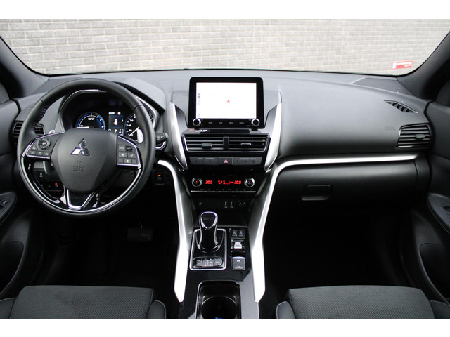 Mitsubishi Eclipse Cross 2.4 PHEV Black Edition Automaat, Navigatie, Cruise Climate control, Apple carplay Android auto, 360 Camera, Audio Bluetooth DAB