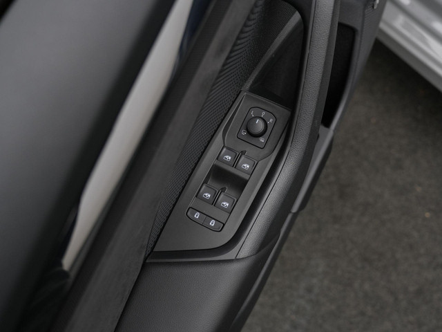 Skoda Octavia Combi 1.4 TSI RS iV 245 pk DSG PHEV Business | Panoramadak | Canton | Adaptief onderstel | Matrix LED | Achteruitrijcamera | Sto