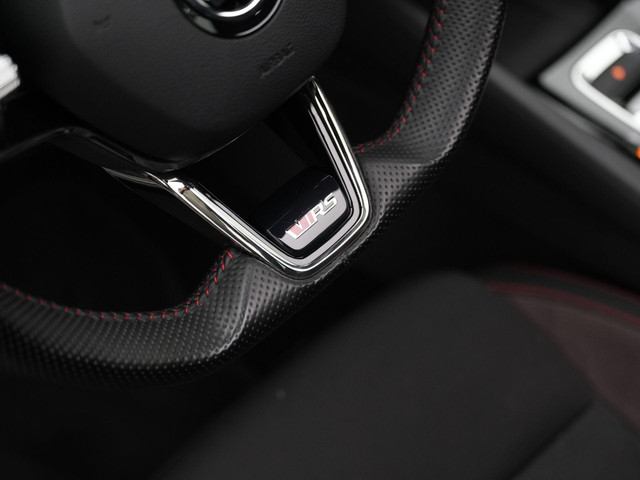 Skoda Octavia Combi 1.4 TSI RS iV 245 pk DSG PHEV Business | Panoramadak | Canton | Adaptief onderstel | Matrix LED | Achteruitrijcamera | Sto