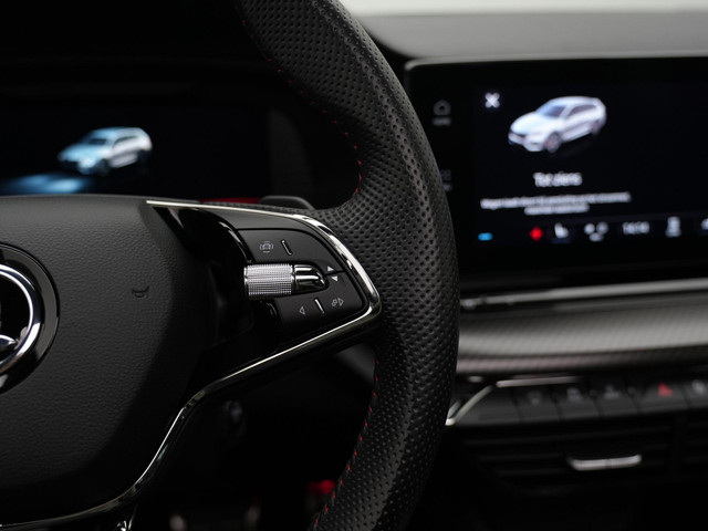 Skoda Octavia Combi 1.4 TSI RS iV 245 pk DSG PHEV Business | Panoramadak | Canton | Adaptief onderstel | Matrix LED | Achteruitrijcamera | Sto