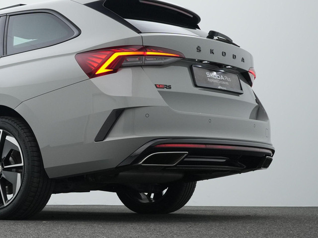 Skoda Octavia Combi 1.4 TSI RS iV 245 pk DSG PHEV Business | Panoramadak | Canton | Adaptief onderstel | Matrix LED | Achteruitrijcamera | Sto