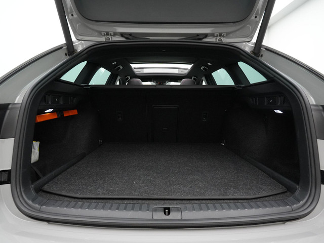 Skoda Octavia Combi 1.4 TSI RS iV 245 pk DSG PHEV Business | Panoramadak | Canton | Adaptief onderstel | Matrix LED | Achteruitrijcamera | Sto