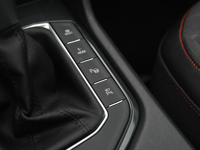 Seat Tarraco 1.4 TSI e-Hybrid 245 pk DSG PHEV FR Business | Panoramadak | Trekhaak | Adaptief onderstel | Geheugenstoel | Rondomzicht camera