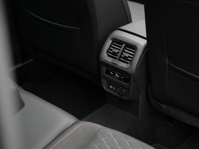 Seat Tarraco 1.4 TSI e-Hybrid 245 pk DSG PHEV FR Business | Panoramadak | Trekhaak | Adaptief onderstel | Geheugenstoel | Rondomzicht camera