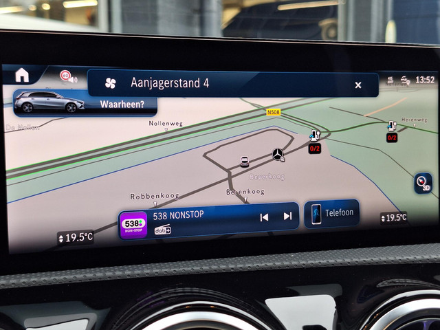 Mercedes-Benz A-Klasse 250 e Star Edition Luxury Line | Panoramadak | Night pakket | Achteruitrijcamera | Sfeerverlichting | Multibeam LED | Dodehoekas