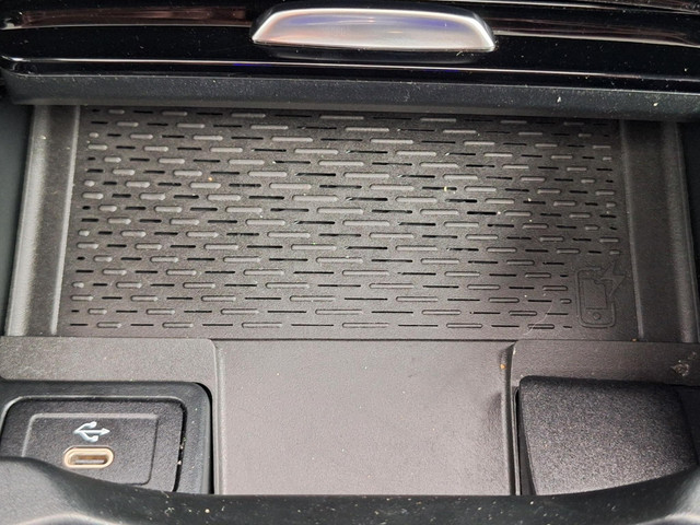 Mercedes-Benz A-Klasse 250 e Star Edition Luxury Line | Panoramadak | Night pakket | Achteruitrijcamera | Sfeerverlichting | Multibeam LED | Dodehoekas