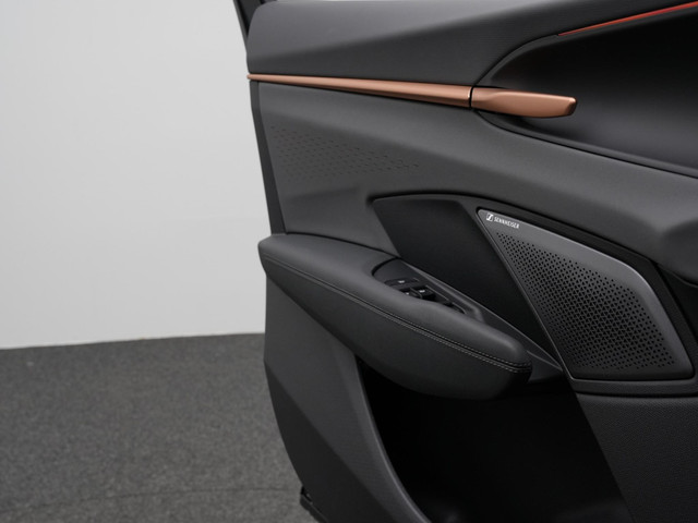 CUPRA Terramar 1.5 TSI e-Hybrid 272 pk DSG VZ Performance | Panoramadak | Trekhaak | Leder Suede | Sennheiser | Geheugenstoel | Matrix LED | Ad