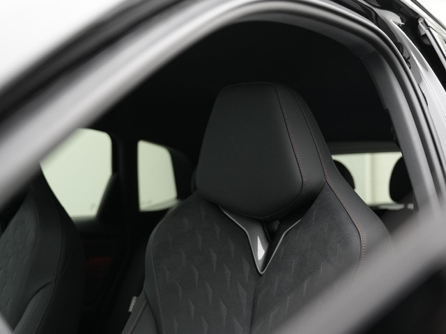 CUPRA Terramar 1.5 TSI e-Hybrid 272 pk DSG VZ Performance | Panoramadak | Trekhaak | Leder Suede | Sennheiser | Geheugenstoel | Matrix LED | Ad