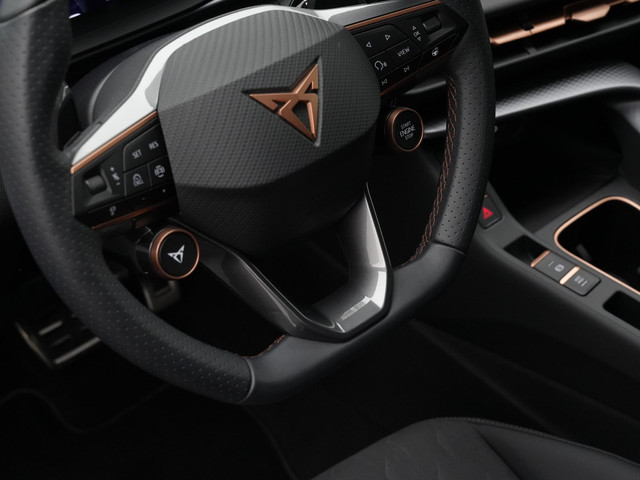 CUPRA Terramar 1.5 TSI e-Hybrid 272 pk DSG VZ Performance | Panoramadak | Trekhaak | Leder Suede | Sennheiser | Geheugenstoel | Matrix LED | Ad