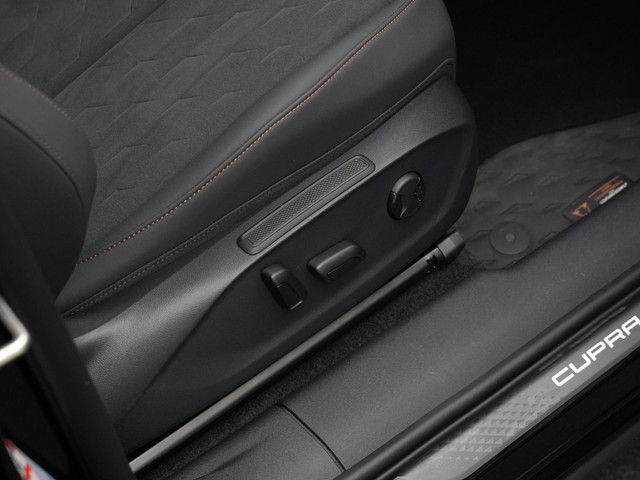 CUPRA Terramar 1.5 TSI e-Hybrid 272 pk DSG VZ Performance | Panoramadak | Trekhaak | Leder Suede | Sennheiser | Geheugenstoel | Matrix LED | Ad