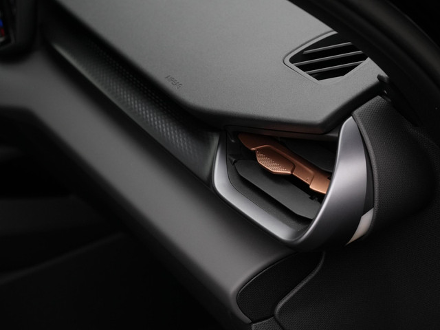 CUPRA Terramar 1.5 TSI e-Hybrid 272 pk DSG VZ Performance | Panoramadak | Trekhaak | Leder Suede | Sennheiser | Geheugenstoel | Matrix LED | Ad