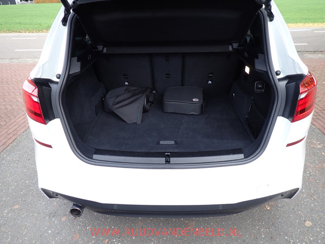 BMW 2 Serie Active Tourer 225XE M-PAKKET SHADOWLINE 94%SOH SPORTLEER KEYLESS NAVI