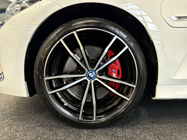 BMW 3 Serie Touring 320e M-SPORT PRO | HEAD-UP | 360 CAMERA | LASER LED | HIFI AUDIO