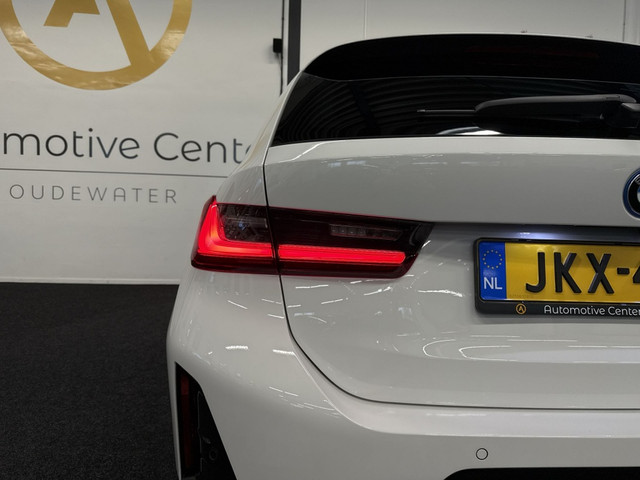 BMW 3 Serie Touring 320e M-SPORT PRO | HEAD-UP | 360 CAMERA | LASER LED | HIFI AUDIO