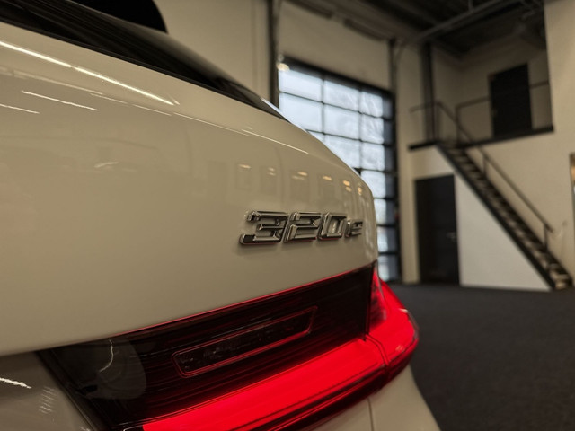 BMW 3 Serie Touring 320e M-SPORT PRO | HEAD-UP | 360 CAMERA | LASER LED | HIFI AUDIO