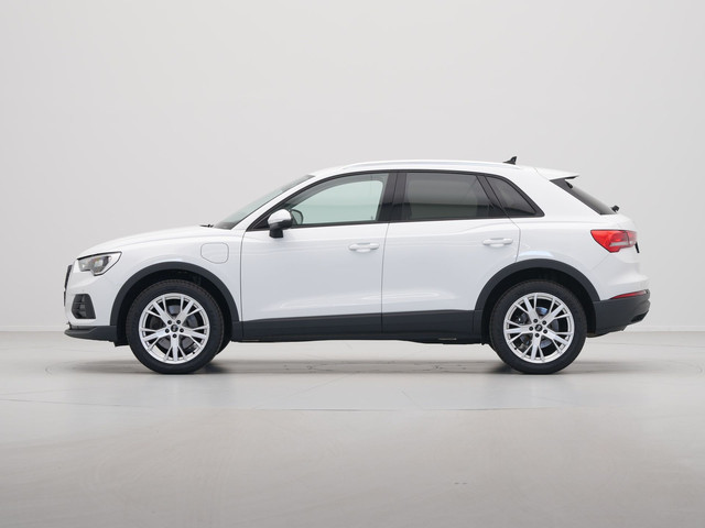 Audi Q3 45 TFSI e 245pk S-Tronic edition Navi Camera Stoelverwarming Carplay Side Assist 21