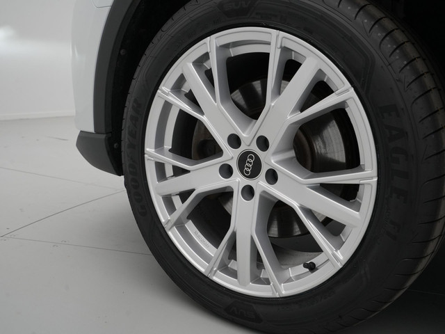 Audi Q3 45 TFSI e 245pk S-Tronic edition Navi Camera Stoelverwarming Carplay Side Assist 21