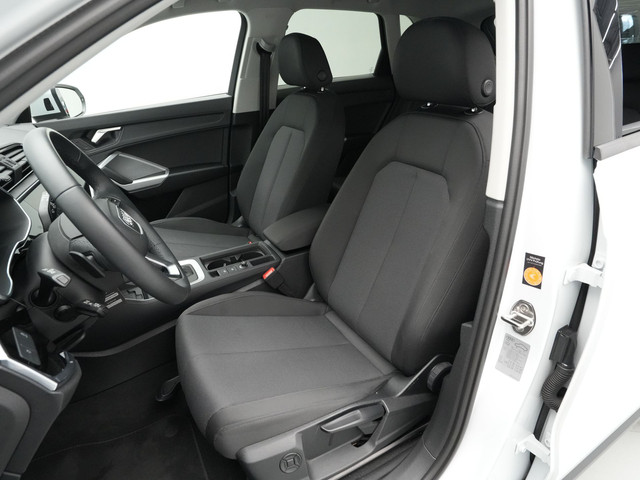 Audi Q3 45 TFSI e 245pk S-Tronic edition Navi Camera Stoelverwarming Carplay Side Assist 21