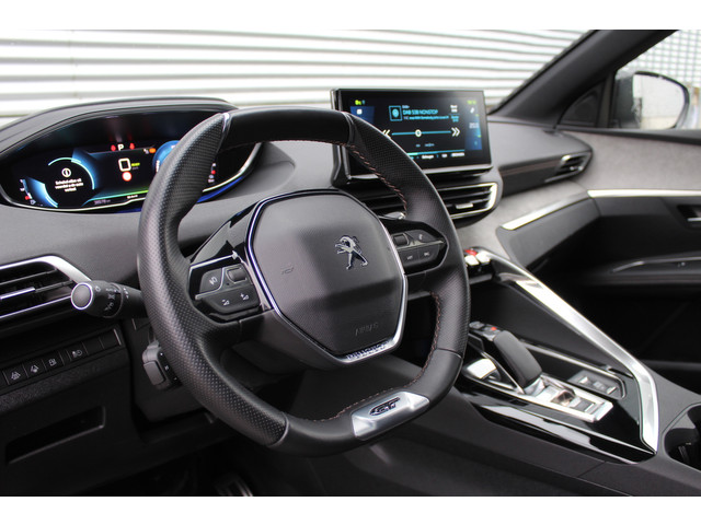 Peugeot 3008 1.6 HYbrid 225 GT | Nachtzicht | Panoramadak | Trekhaak | Navigatie | Camera | BLIS