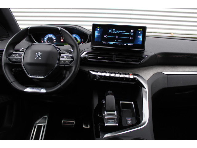 Peugeot 3008 1.6 HYbrid 225 GT | Nachtzicht | Panoramadak | Trekhaak | Navigatie | Camera | BLIS