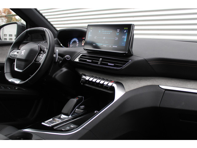 Peugeot 3008 1.6 HYbrid 225 GT | Nachtzicht | Panoramadak | Trekhaak | Navigatie | Camera | BLIS