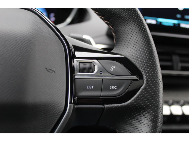 Peugeot 3008 1.6 HYbrid 225 GT | Nachtzicht | Panoramadak | Trekhaak | Navigatie | Camera | BLIS