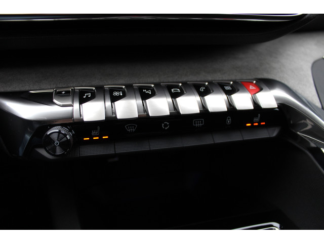 Peugeot 3008 1.6 HYbrid 225 GT | Nachtzicht | Panoramadak | Trekhaak | Navigatie | Camera | BLIS