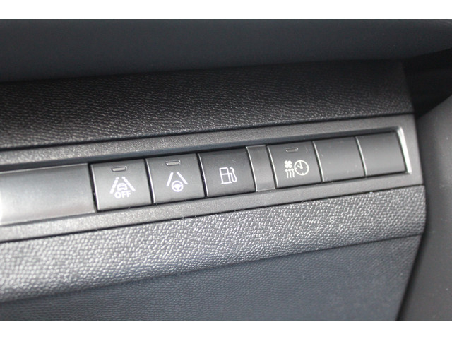 Peugeot 3008 1.6 HYbrid 225 GT | Nachtzicht | Panoramadak | Trekhaak | Navigatie | Camera | BLIS