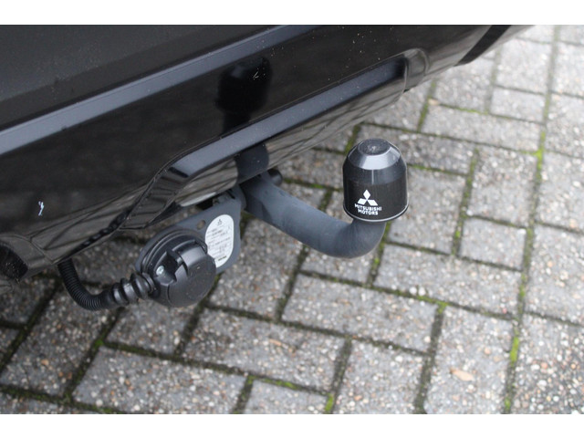 Mitsubishi Eclipse Cross 2.4 PHEV Black Edition Automaat, Navigatie, Cruise Climate control, Apple carplay Android auto, 360 Camera, Audio Bluetooth DAB