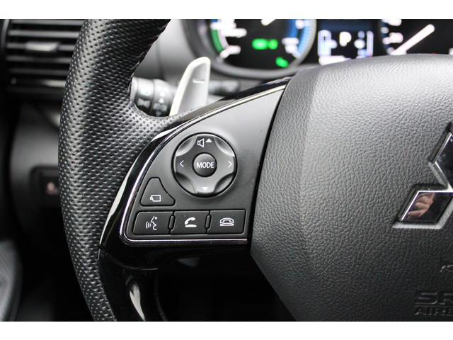 Mitsubishi Eclipse Cross 2.4 PHEV Black Edition Automaat, Navigatie, Cruise Climate control, Apple carplay Android auto, 360 Camera, Audio Bluetooth DAB