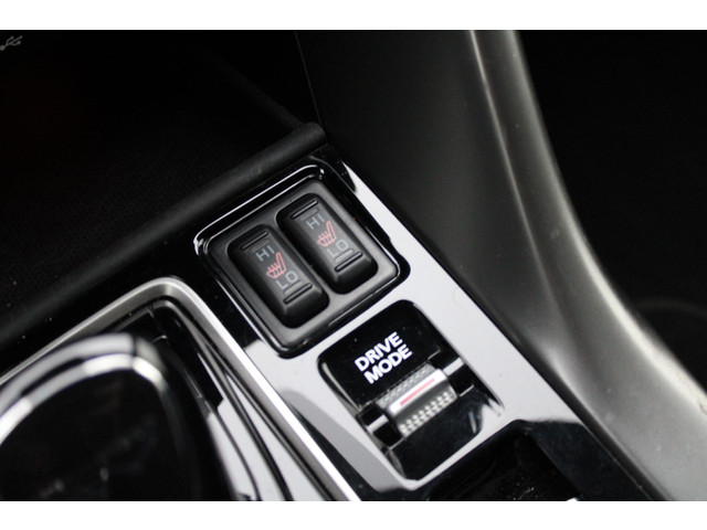 Mitsubishi Eclipse Cross 2.4 PHEV Black Edition Automaat, Navigatie, Cruise Climate control, Apple carplay Android auto, 360 Camera, Audio Bluetooth DAB