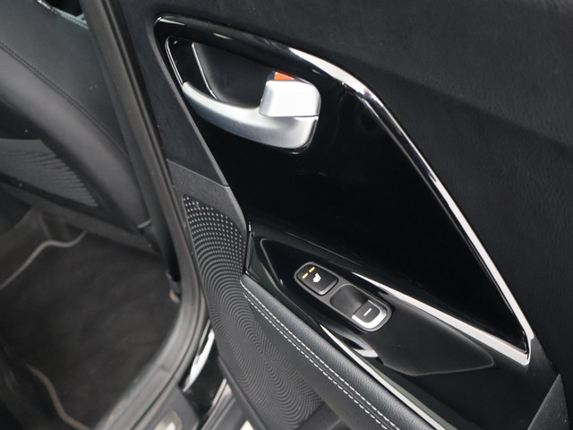 Kia Niro 1.6 GDi HYBRID AUT. EXECUTIVELINE + LEDER | JBL TREKHAAK | STOELVENTILATIE | STUUR STOELVERWARMING