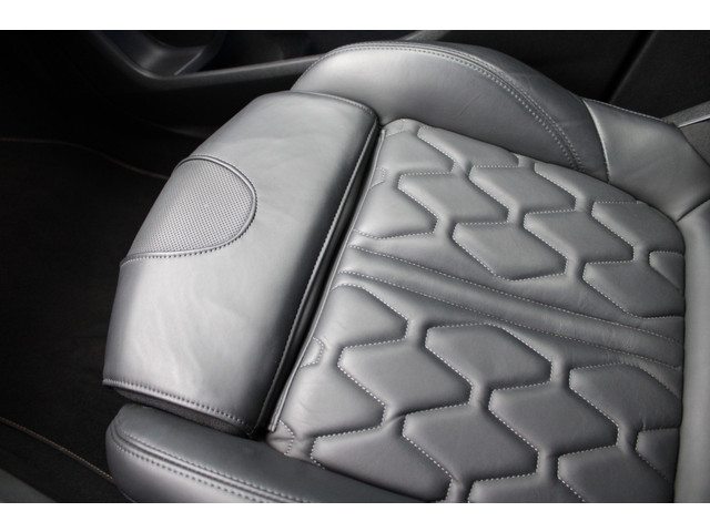 Peugeot 3008 1.6 HYbrid4 300 GT | Trekhaak | Focal | Camera | Leder | Navigatie | Adaptieve cruise