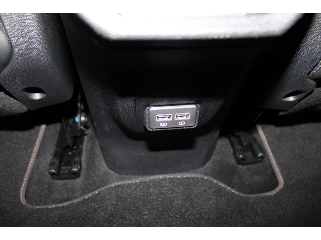 Peugeot 3008 1.6 HYbrid4 300 GT | Trekhaak | Focal | Camera | Leder | Navigatie | Adaptieve cruise