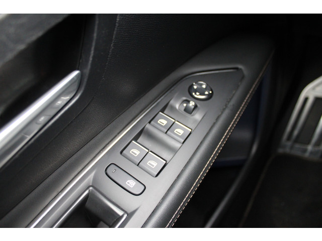 Peugeot 3008 1.6 HYbrid4 300 GT | Trekhaak | Focal | Camera | Leder | Navigatie | Adaptieve cruise