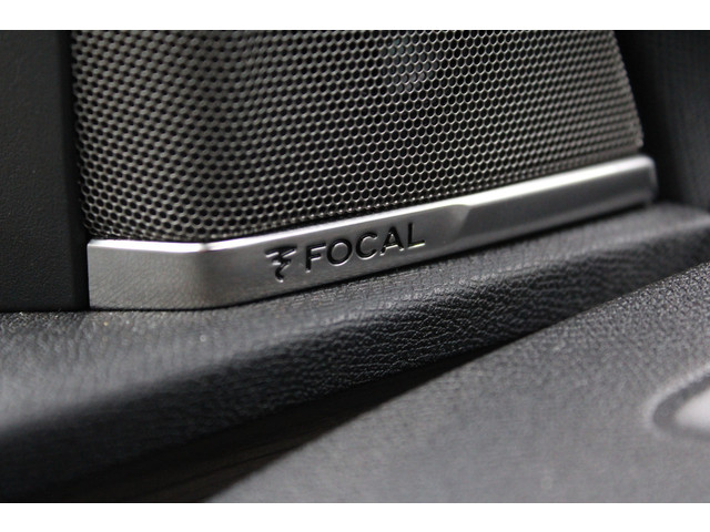 Peugeot 3008 1.6 HYbrid4 300 GT | Trekhaak | Focal | Camera | Leder | Navigatie | Adaptieve cruise