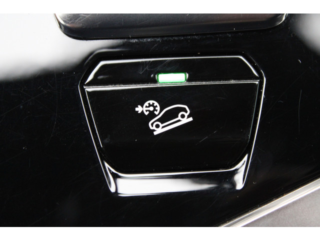 Peugeot 3008 1.6 HYbrid4 300 GT | Trekhaak | Focal | Camera | Leder | Navigatie | Adaptieve cruise