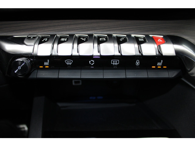 Peugeot 3008 1.6 HYbrid4 300 GT | Trekhaak | Focal | Camera | Leder | Navigatie | Adaptieve cruise