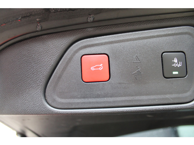 Peugeot 3008 1.6 HYbrid4 300 GT | Trekhaak | Focal | Camera | Leder | Navigatie | Adaptieve cruise