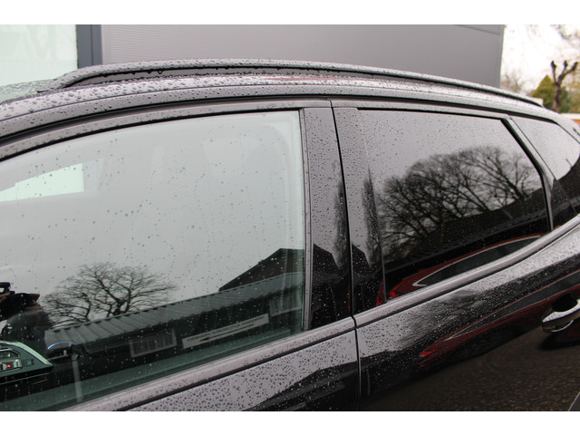 Peugeot 3008 1.6 HYbrid4 300 GT | Trekhaak | Focal | Camera | Leder | Navigatie | Adaptieve cruise