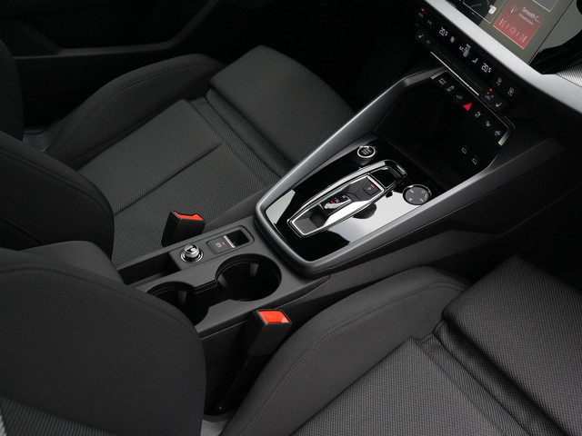 Audi A3 Sportback 40 TFSI e 204 pk S-tronic Advanced edition | Achteruitrijcamera | Navigatie | Stoelverwarming | Adaptive Cruise